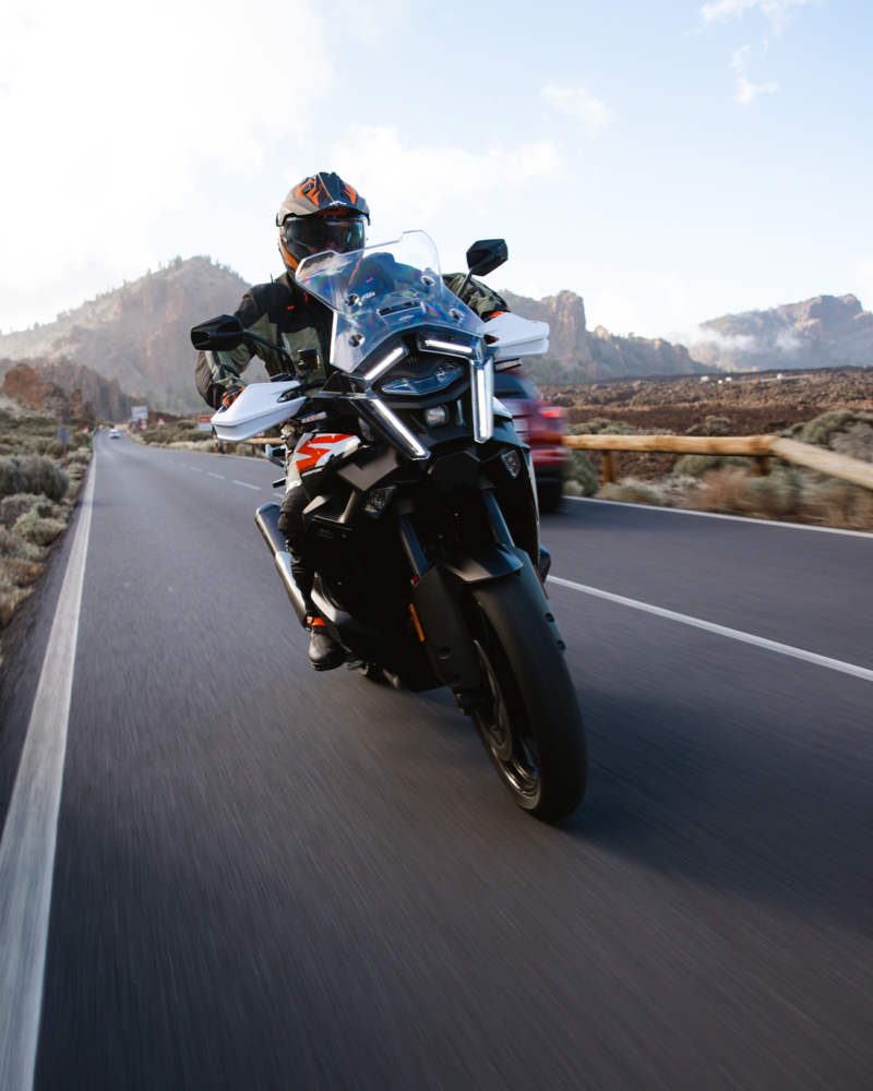 2026 KTM 1390 Super Adventure S EVO