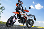 Nová KTM 390 Adventure R – lehká, mrštná a dostupná i s řidičákem skupiny A2.